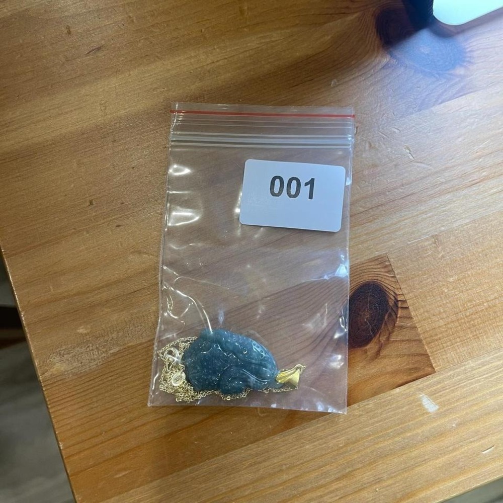 Burma‎ Jade Goodluck Cabbage Carved Pendant w/ 24K Gold Plated Chain - Picture 6 of 6